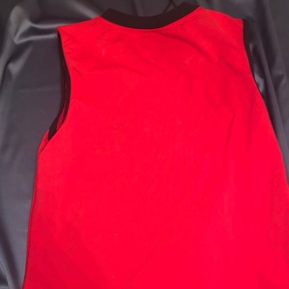 Red Lululemon vest - Picture 3 of 4